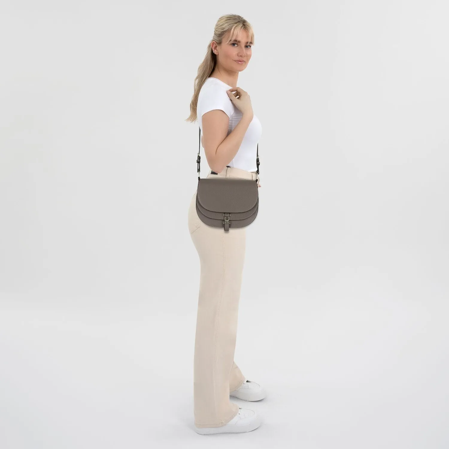 AIGNER Delia Borsa a tracolla S Pelle 25 cm