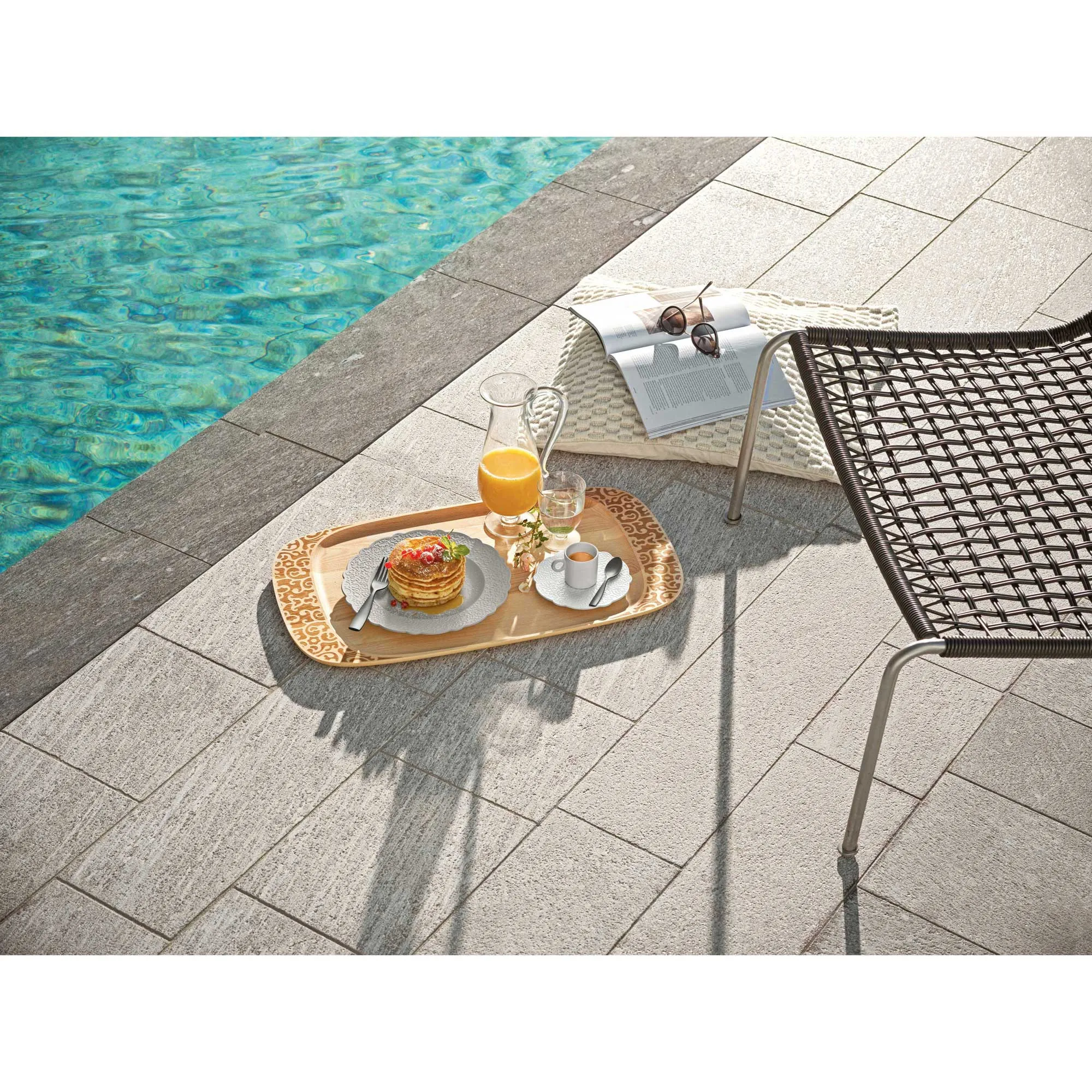 Alessi  Set 4 bicchieri in resina termoplastica dalle linee moderne Dressed Air
