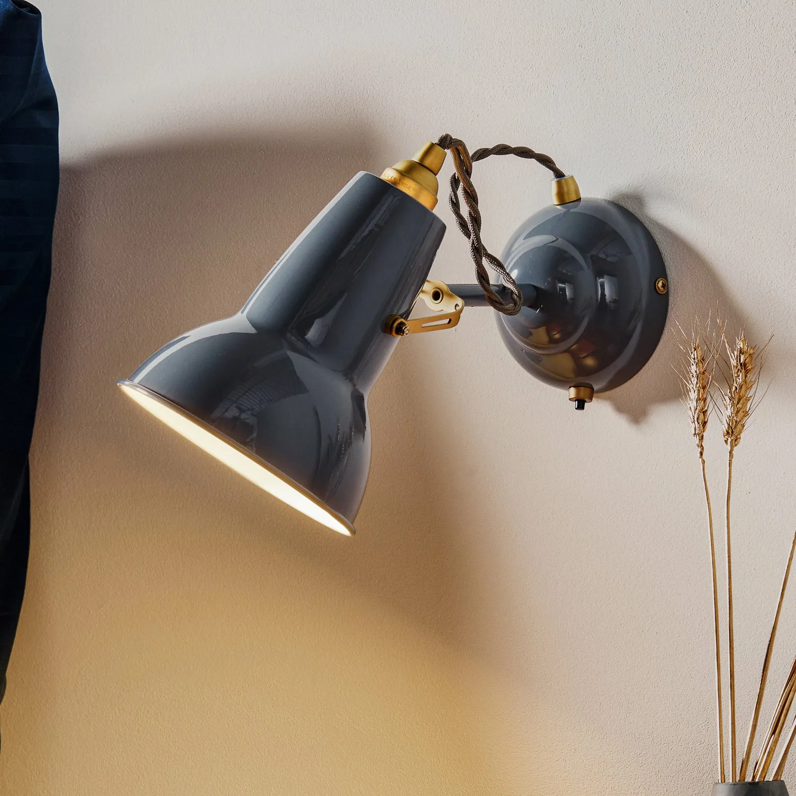 Anglepoise Original 1227 Applique in ottone grigio