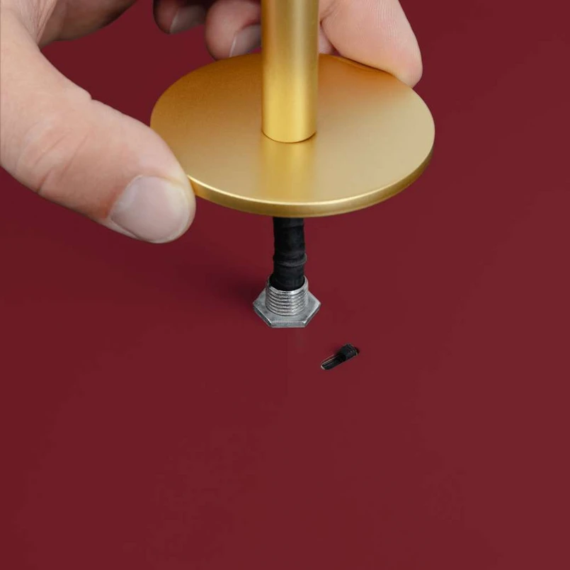 Asteria Plus Lampada a Sospensione Medium Ruby Rosso/Ottone - UMAGE | Acquista online