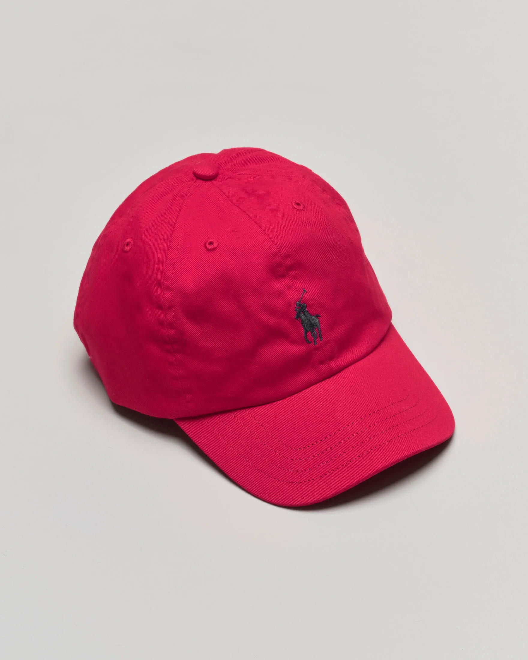 Berretto baseball rosso con logo pony davanti