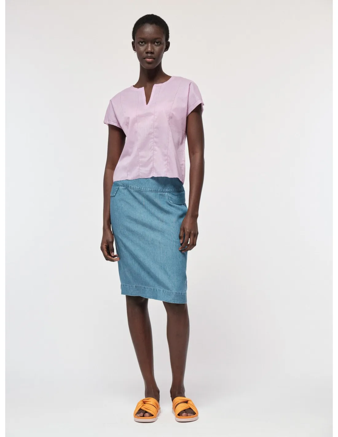 BLUSA SMANICATA RICAMATA IN COTONE BIOLOGICO