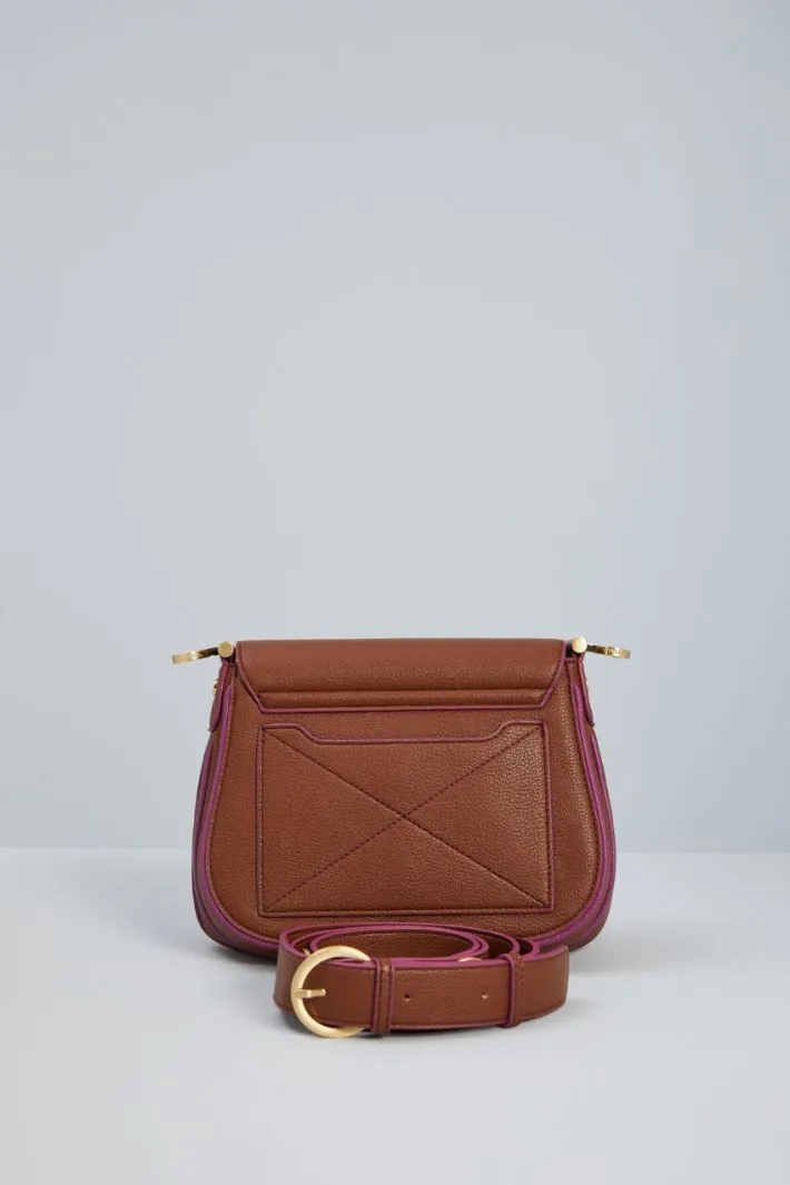 Borsa con piping a contrasto