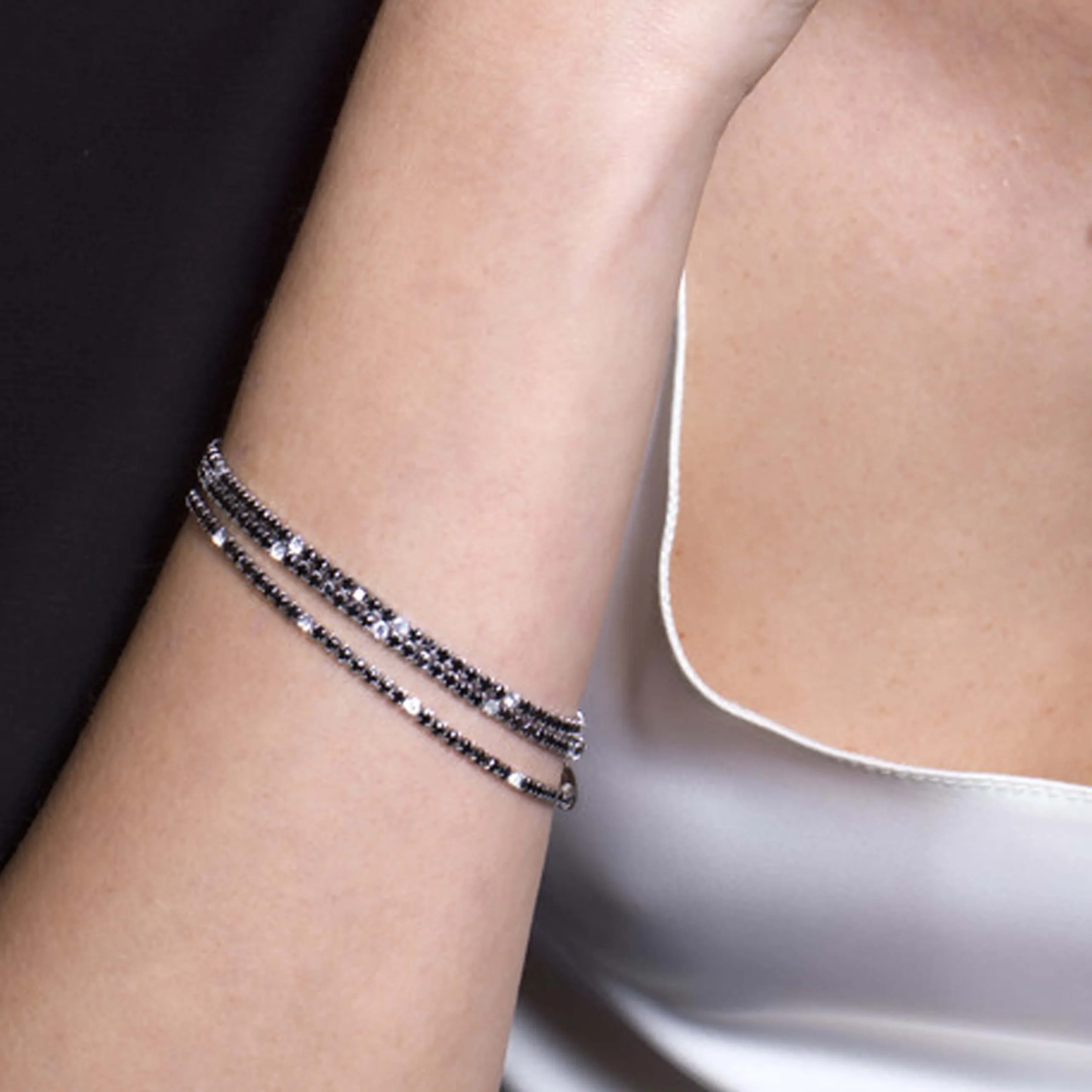 BRACCIALE TENNIS NERO E BIANCO AMEN
