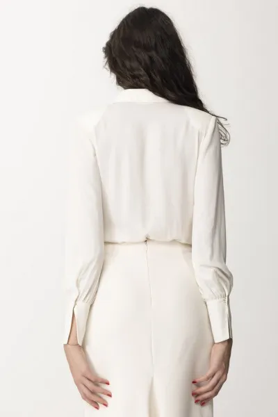Camicia a body con scollo a incrocio Burro