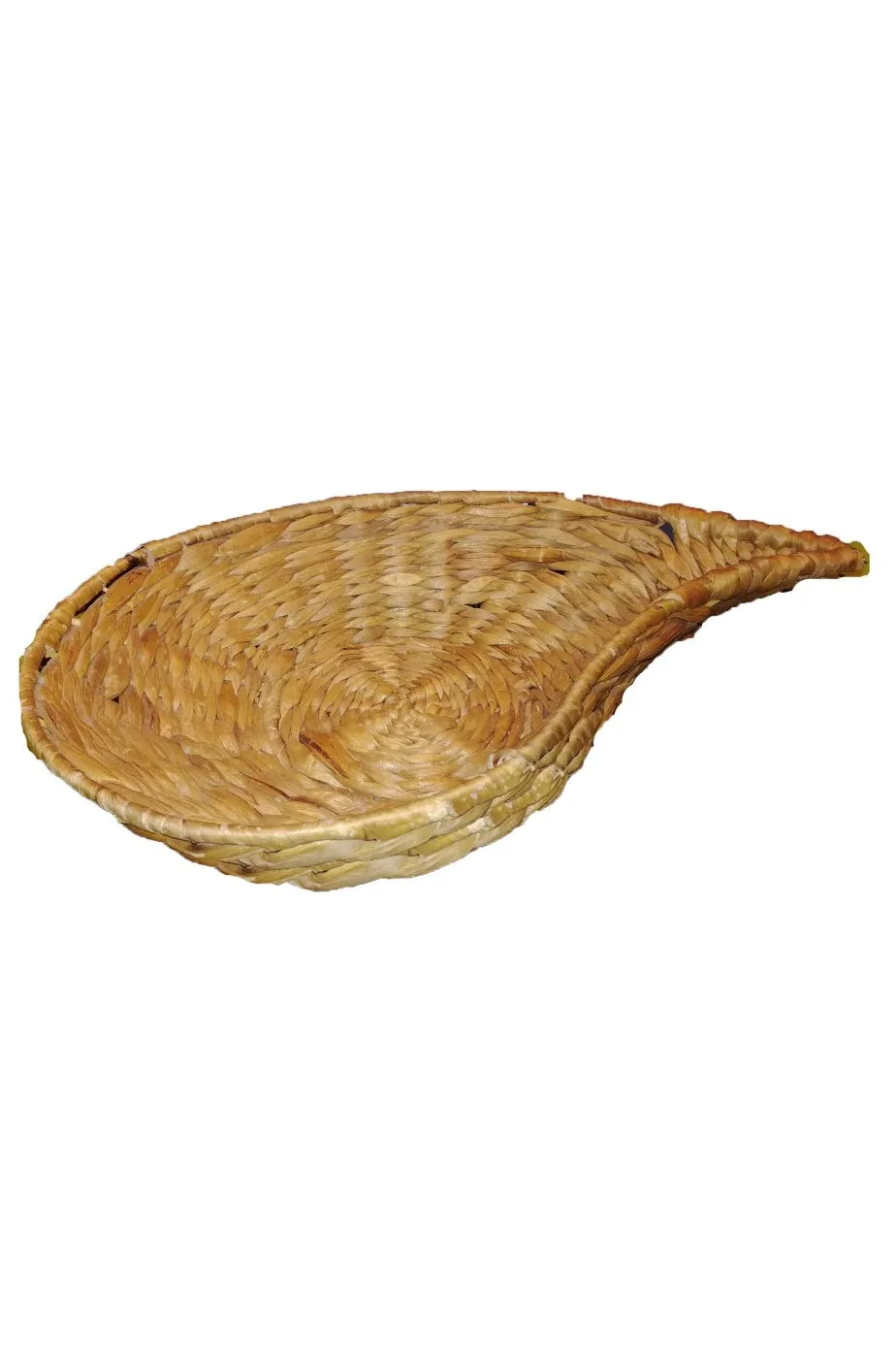 Cestino di vimini a goccia o conchiglia
