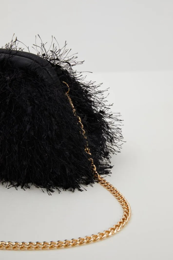 Clutch con piume