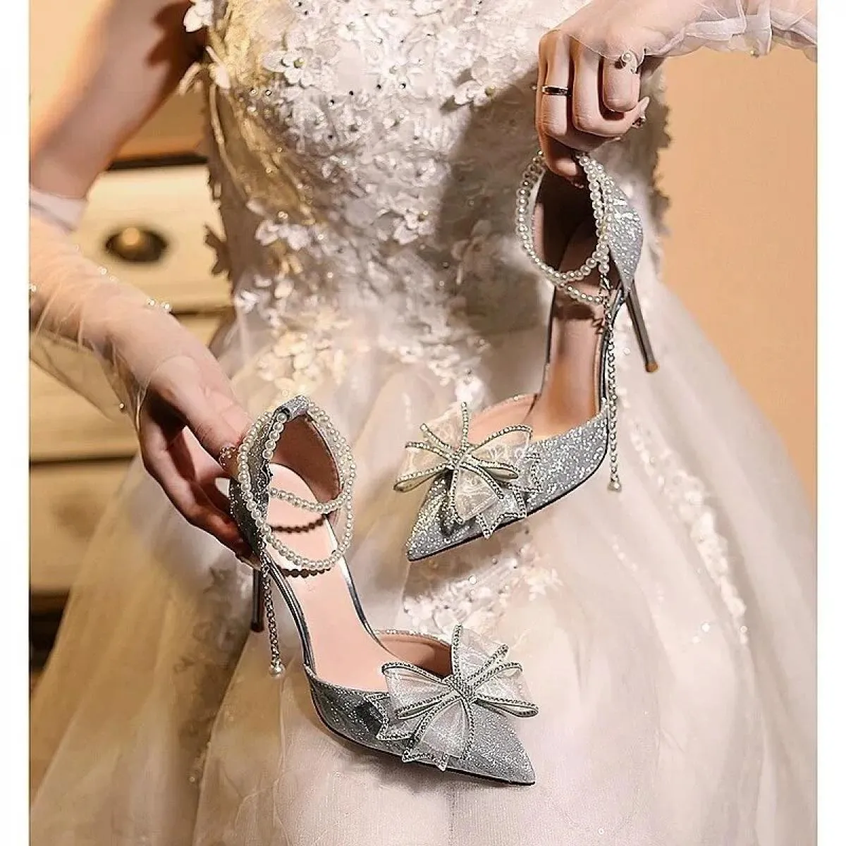 Eleganti décolleté con tacco alto argento da donna Cinturini alla caviglia autunnali Scarpe da festa Scarpe da sposa con papillo
