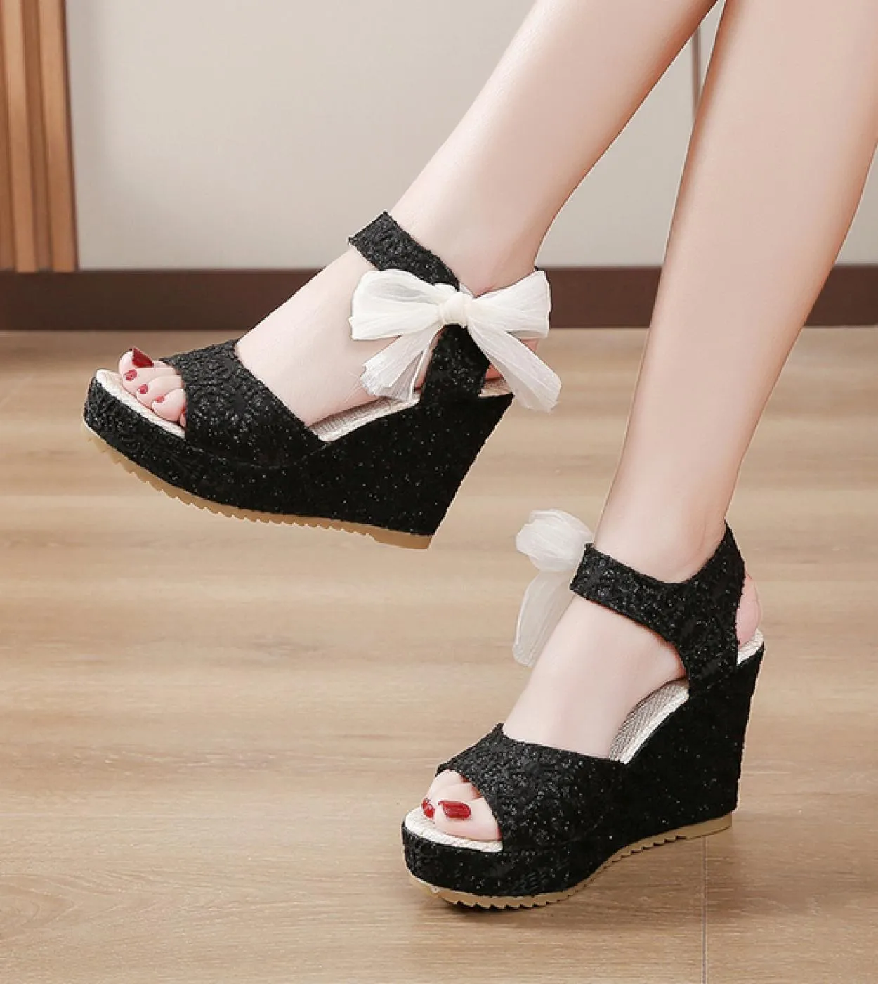 Hot Lace Leisure Women Zeppe Scarpe da donna con tacco 2022 Sandali estivi Party Platform Scarpe con tacchi alti Donna
