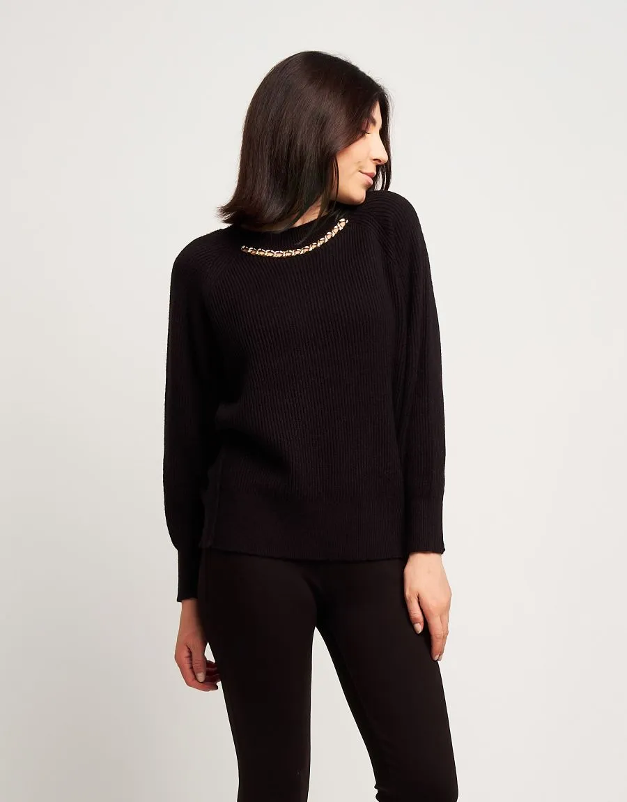 Maglia raglan a coste con catena oro