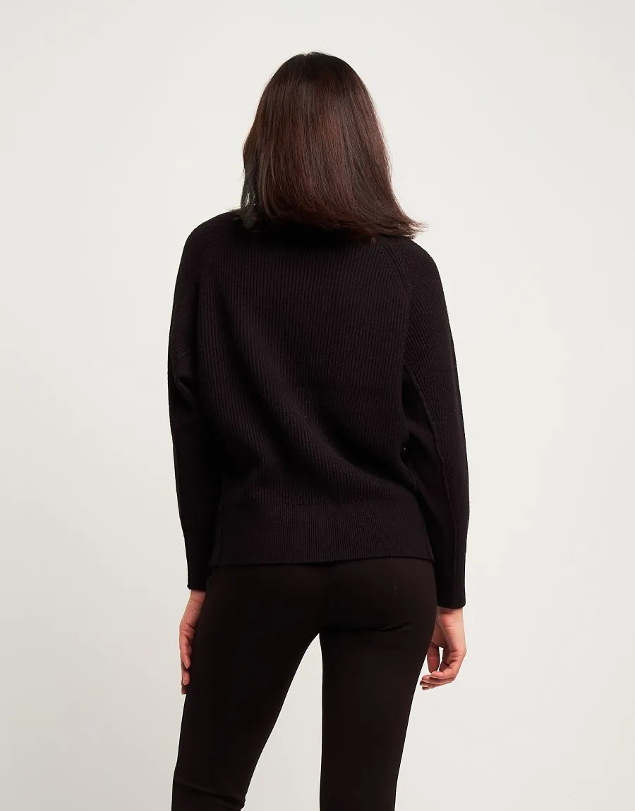 Maglia raglan a coste con catena oro