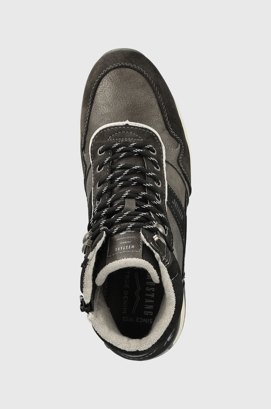 Mustang sneakers