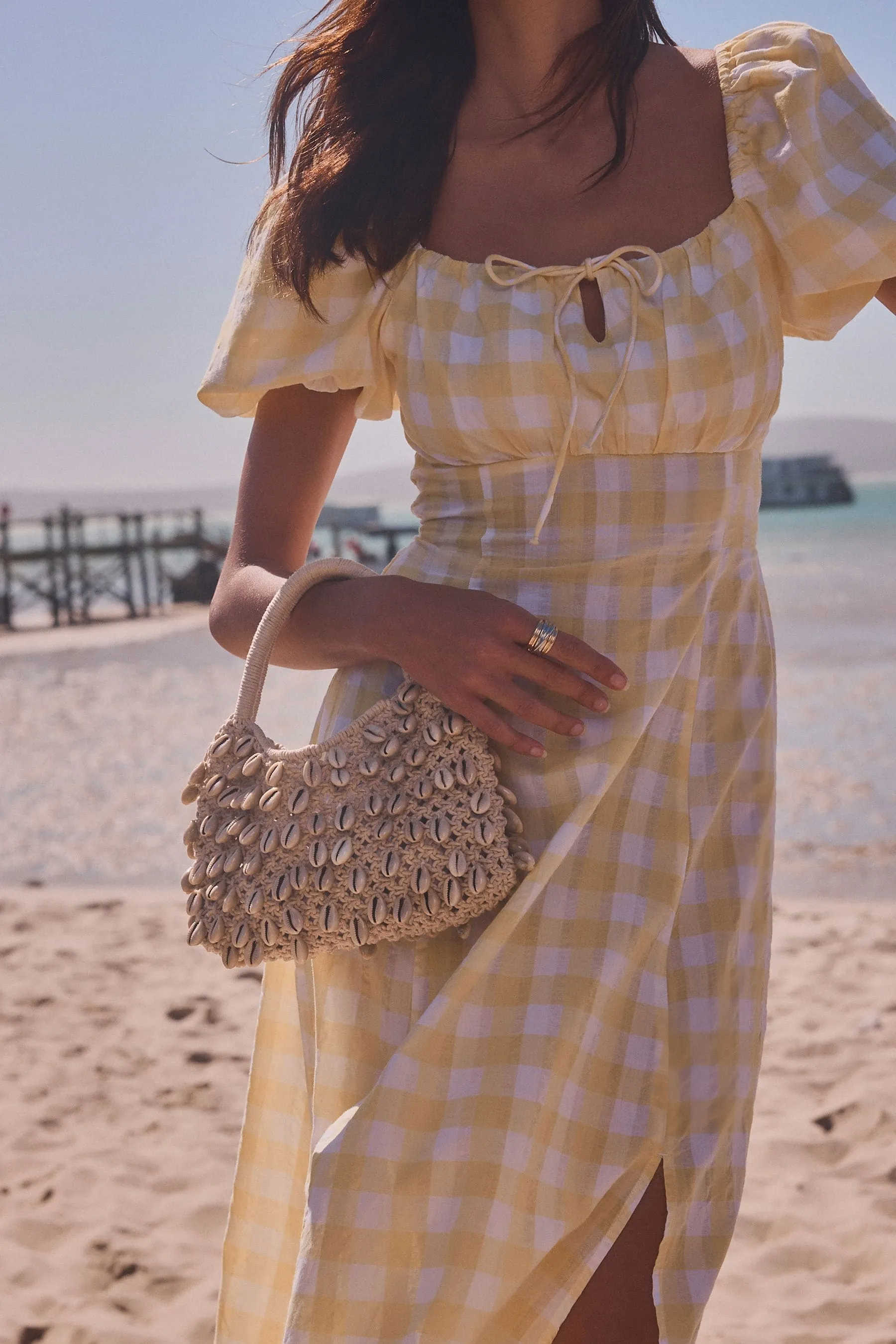 Naturale  - Borsa a mano con conchiglie all'uncinetto