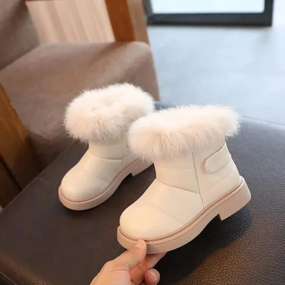 Nuova moda tinta unita stile britannico ragazze ragazzi stivali casual peluche scarpe invernali in cotone morbido stivaletto cor
