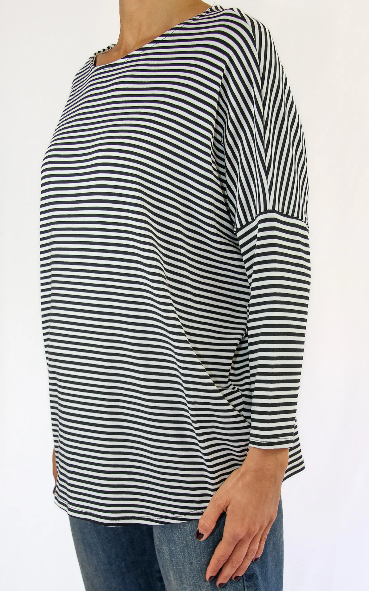 Off-On – t-shirt oversize a righe – bianco/nero
