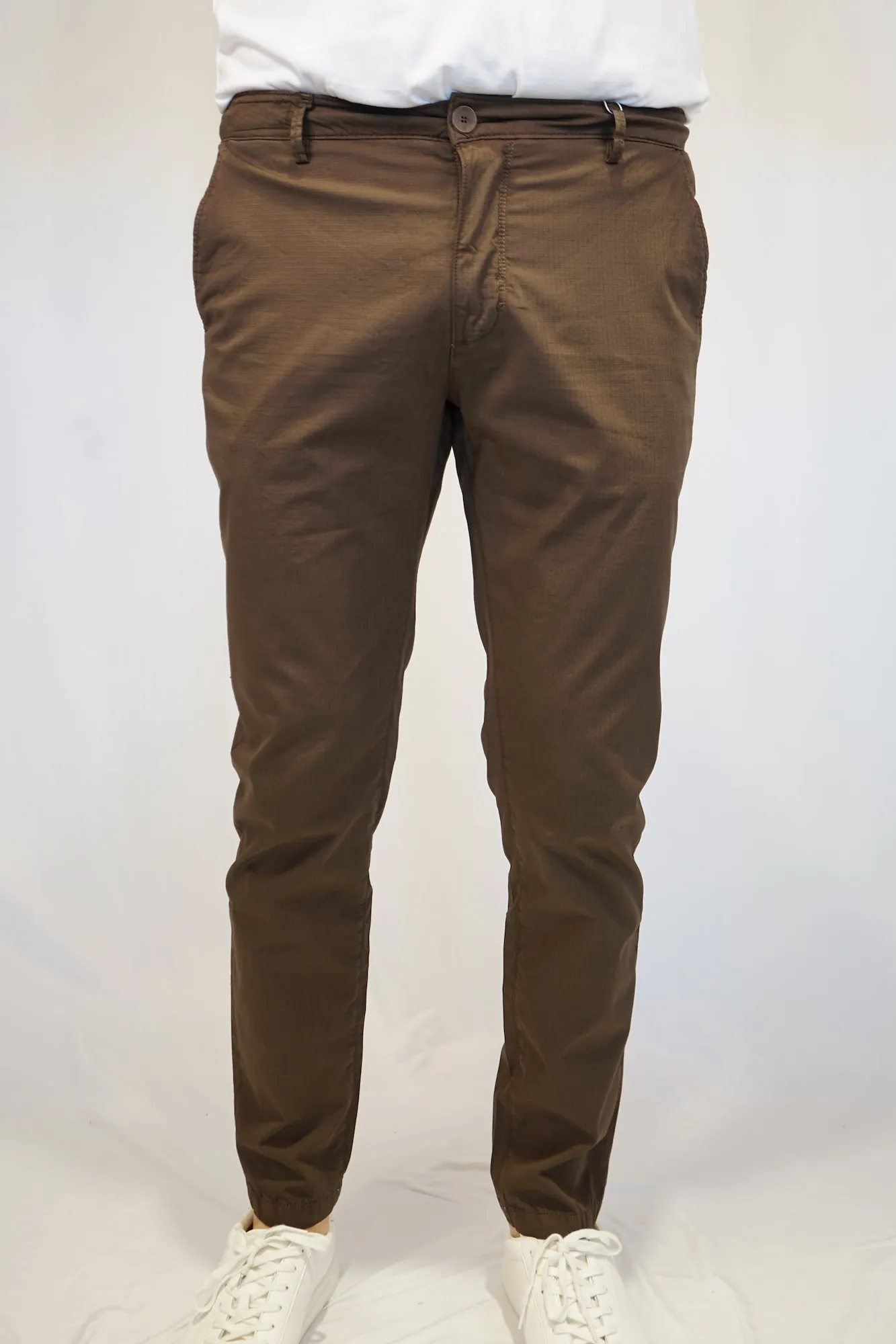 Pantalone slim Yan Simmon