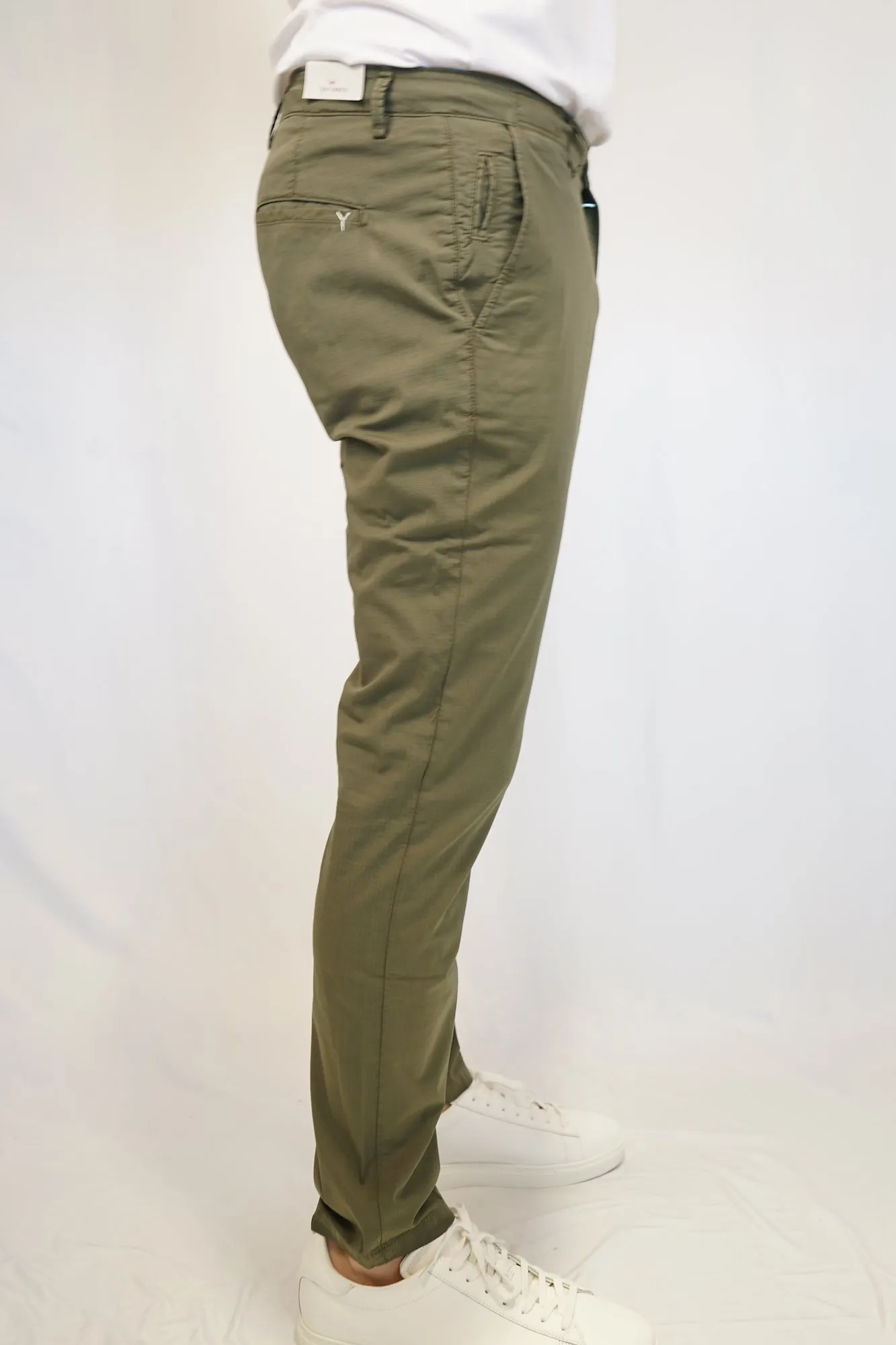 Pantalone slim Yan Simmon