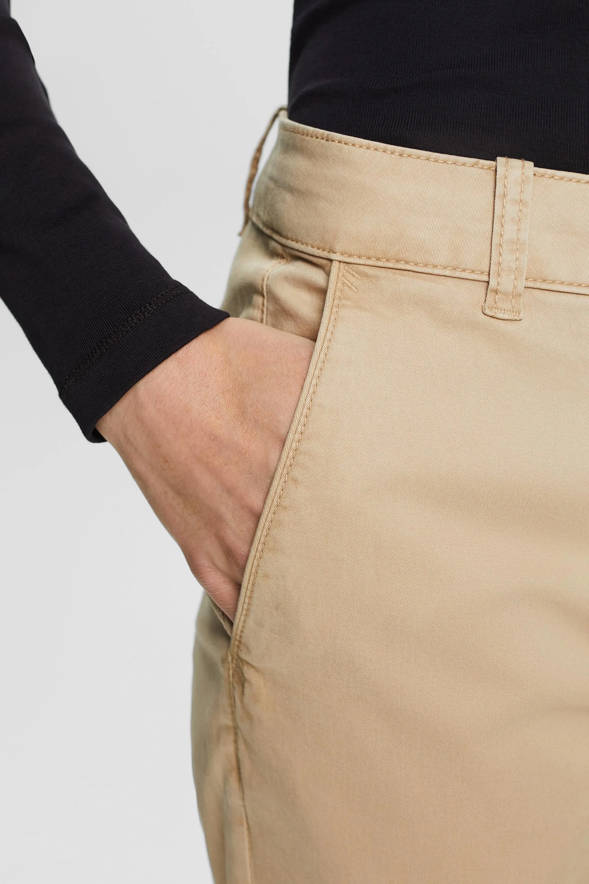 Pantaloni chino basic