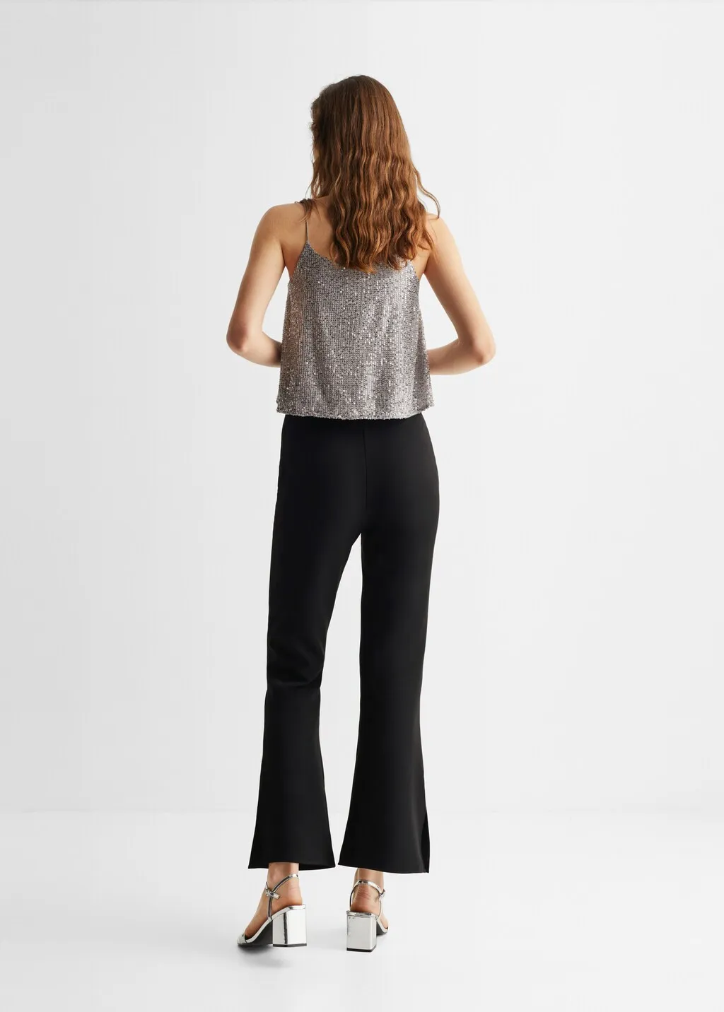 Pantaloni flare spacchi