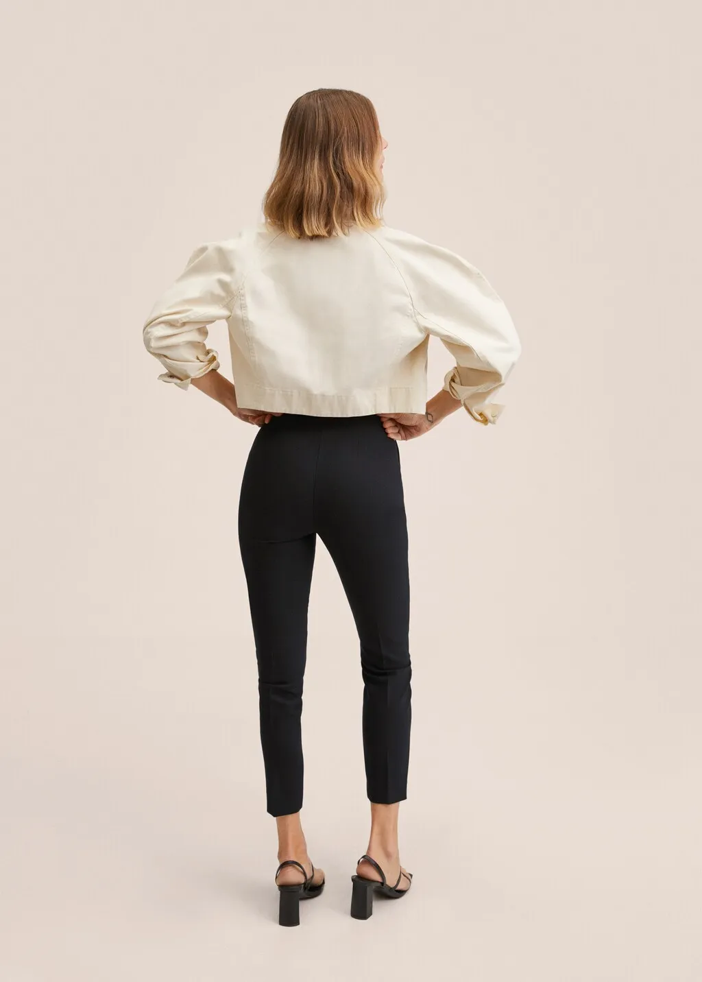 Pantaloni skinny spacchi