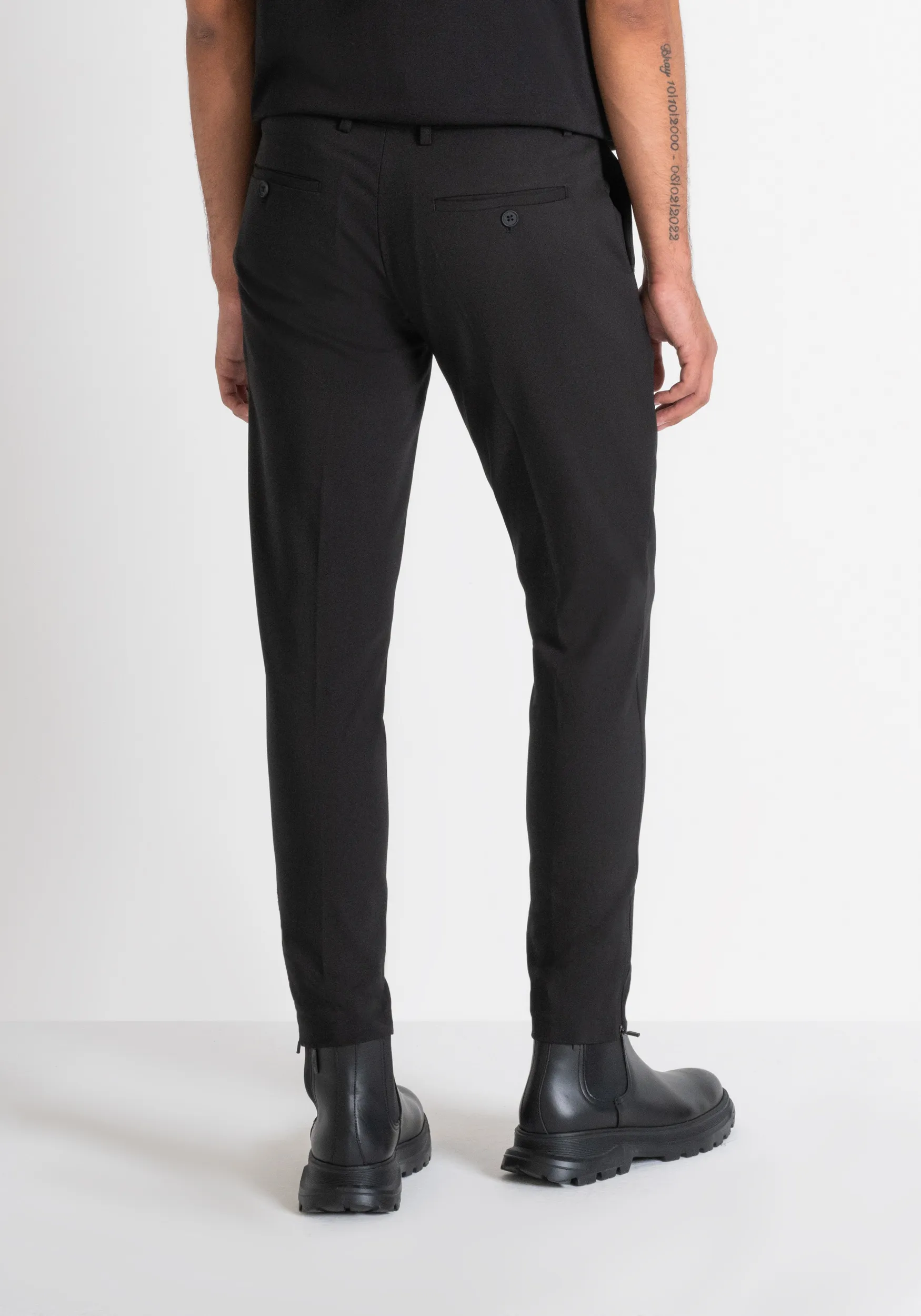 PANTALONI 