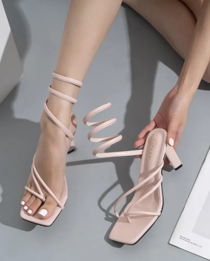 Scarpe da donna Tacchi alti estivi Parola tutto-fiammifero con sandali con tacco a spina di pesce
