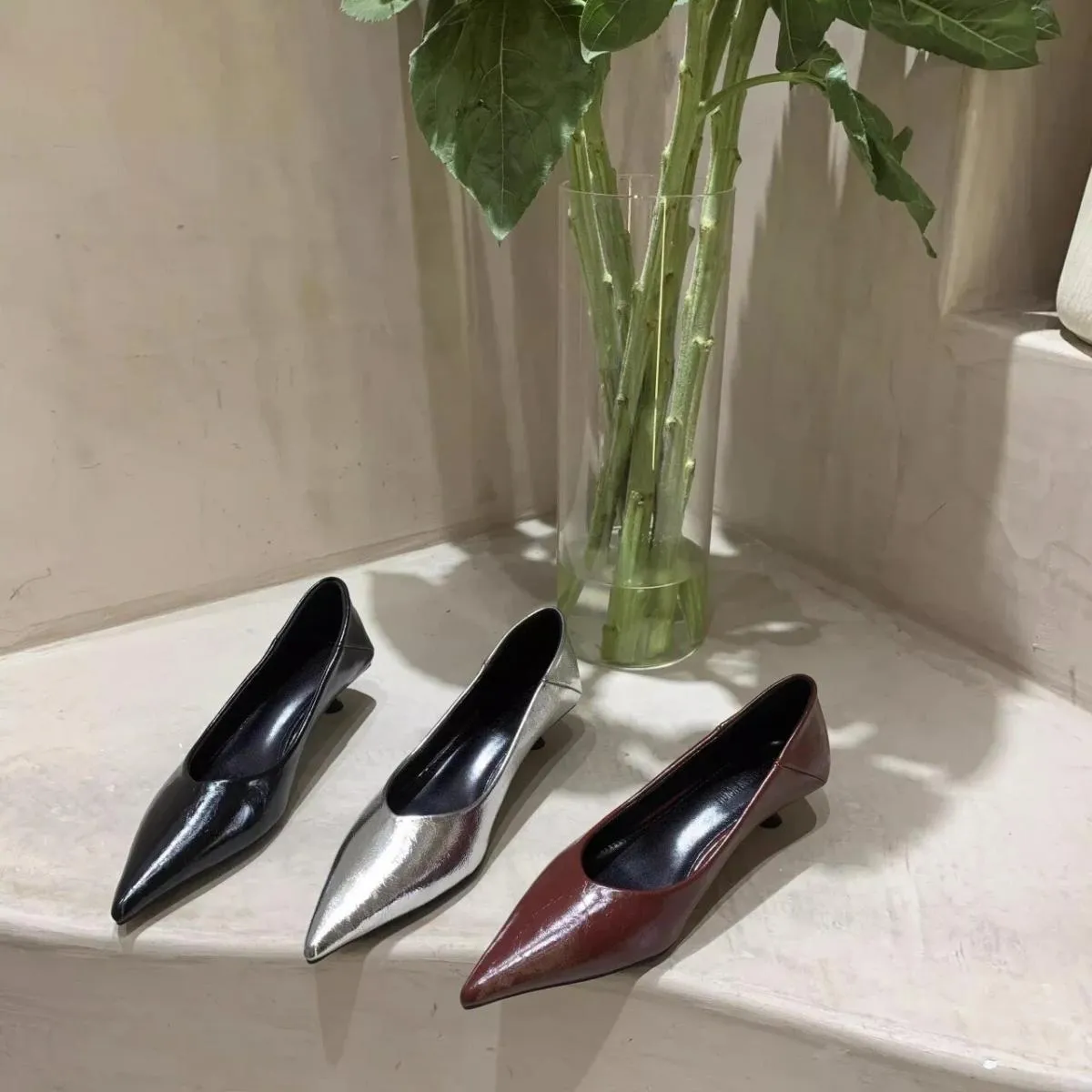 Scarpe décolleté con tacco basso di marca di moda Scarpe da donna con punta a punta femminile Slip On Scarpe da sera da donna po
