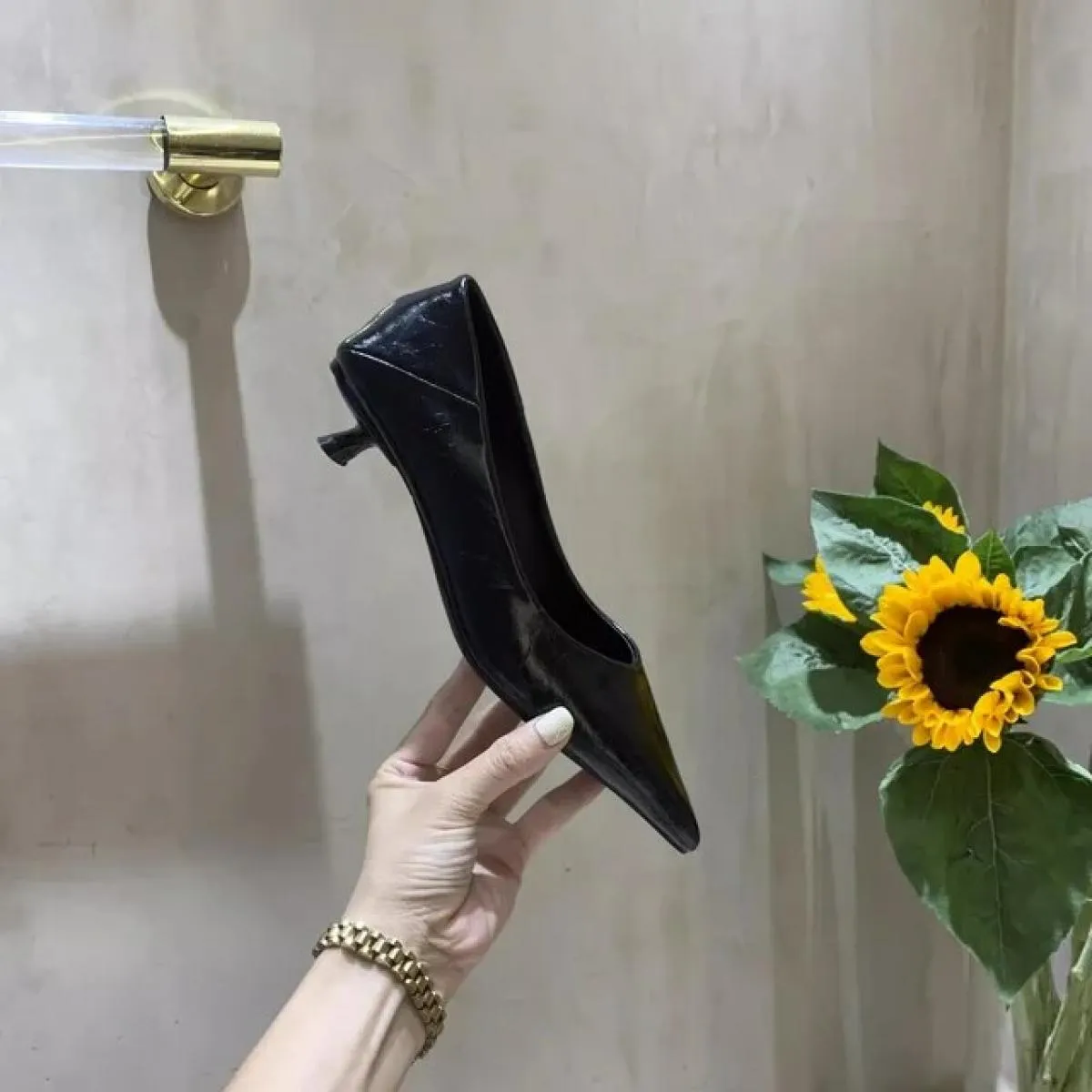 Scarpe décolleté con tacco basso di marca di moda Scarpe da donna con punta a punta femminile Slip On Scarpe da sera da donna po