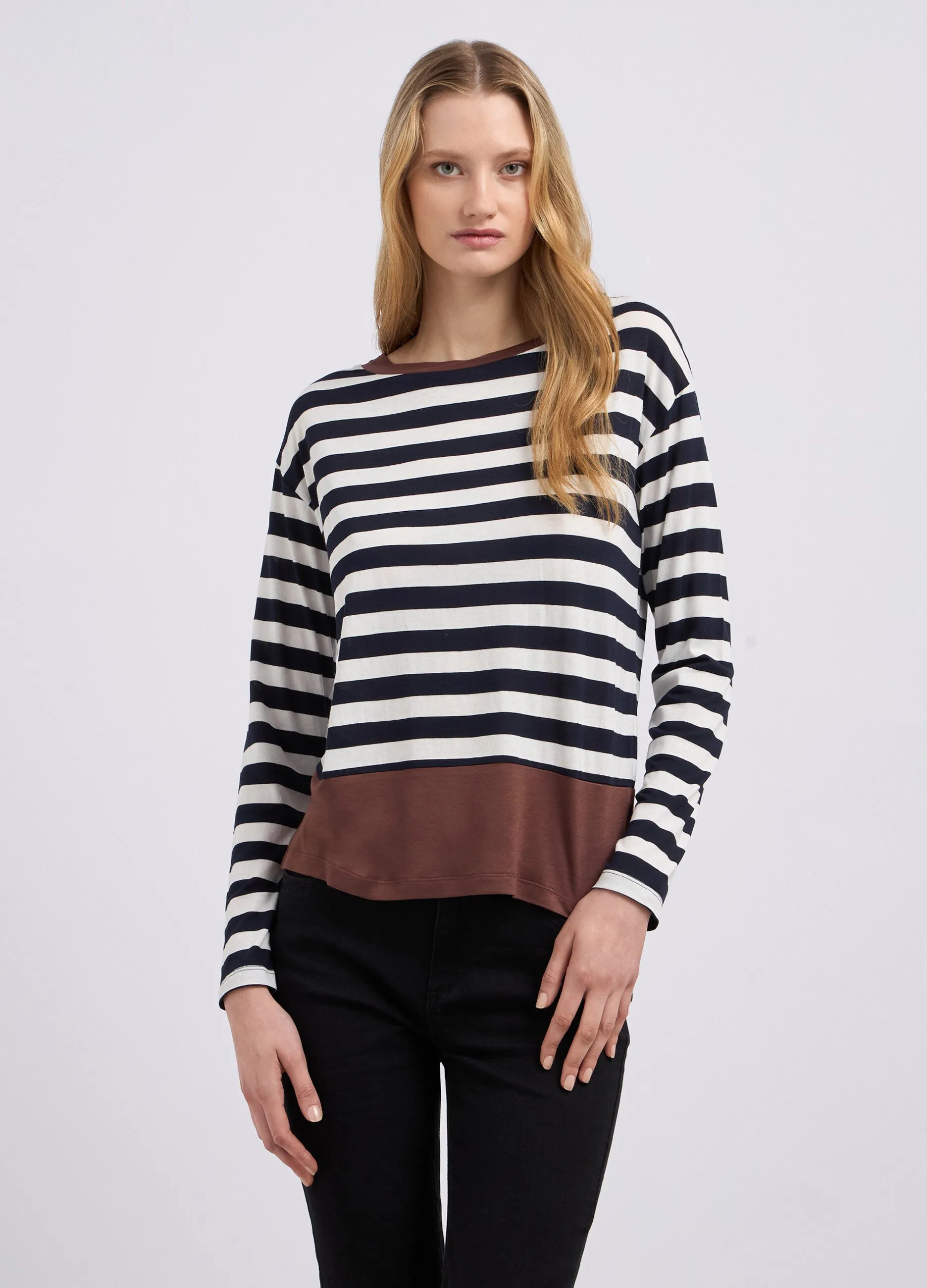 T-shirt a maniche lunghe a righe donna